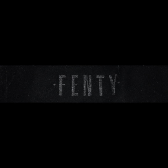 100% Authentic Fenty Puma Fur Slides - Picture 6 of 7